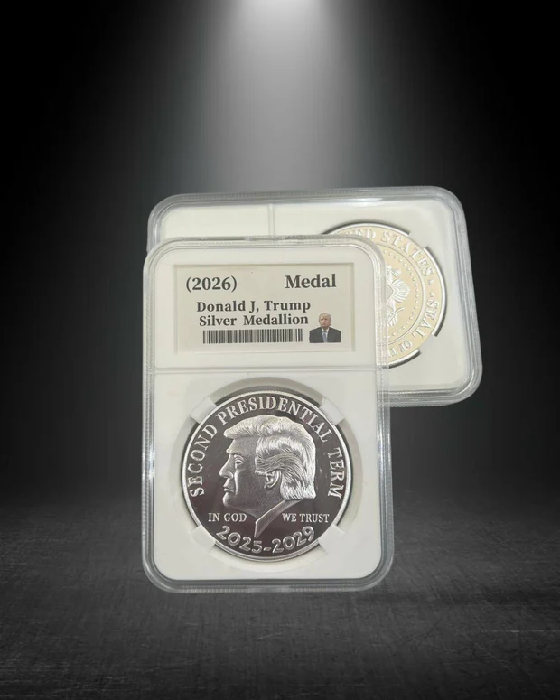 President Trump Second Edition Silver Medallion Case